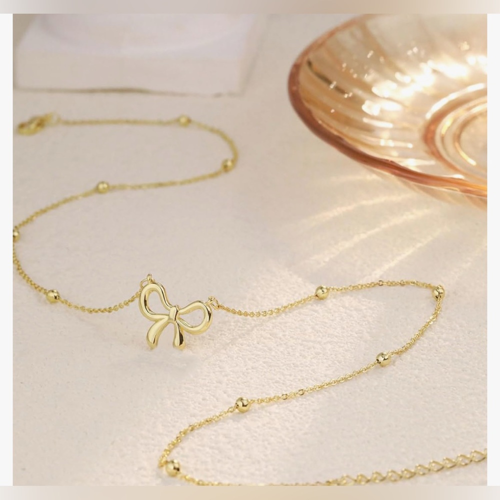 14K GOLD DAINTY BOW NECKLACE 🎀 - Picture 4 of 10